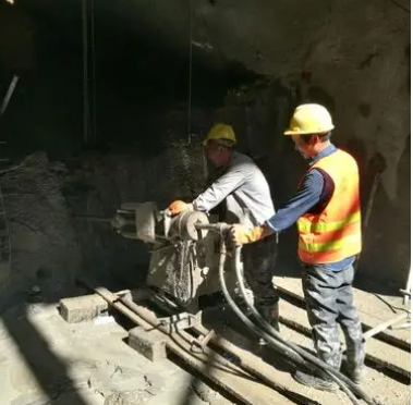 昌乐水下抗分散灌浆料特点 水下不分散注浆料介绍